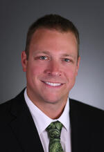 Brandon Vayner, Broker